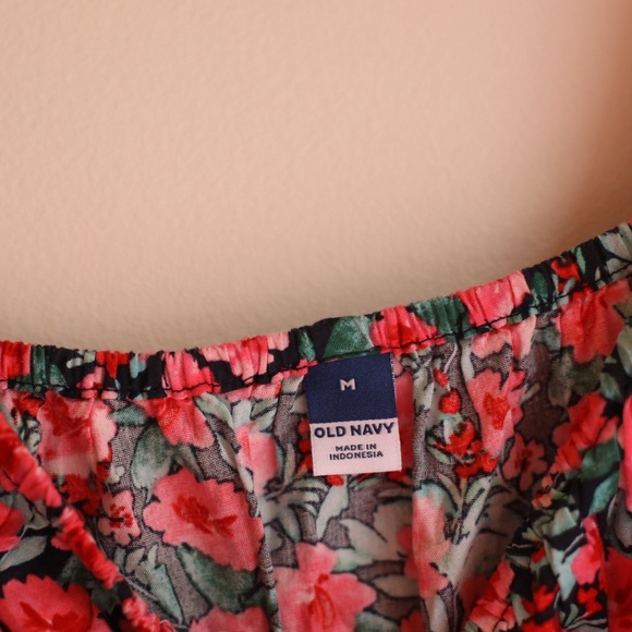 Old Navy Floral Smocked Waist Dress – cottage core - red - Size Medium - Picture 4 of 8